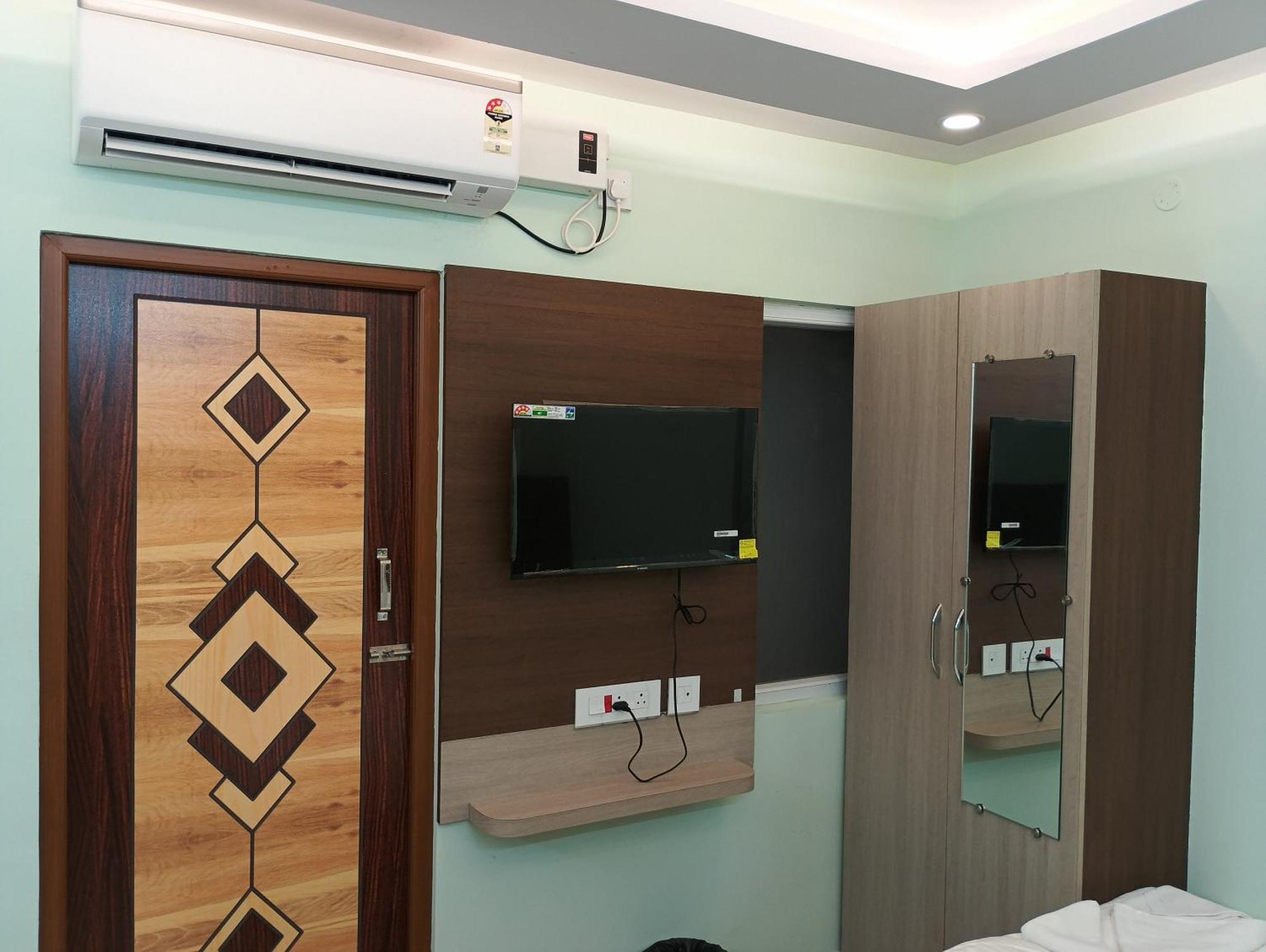 Malar Park Hotell Tiruvannāmalai Rum bild