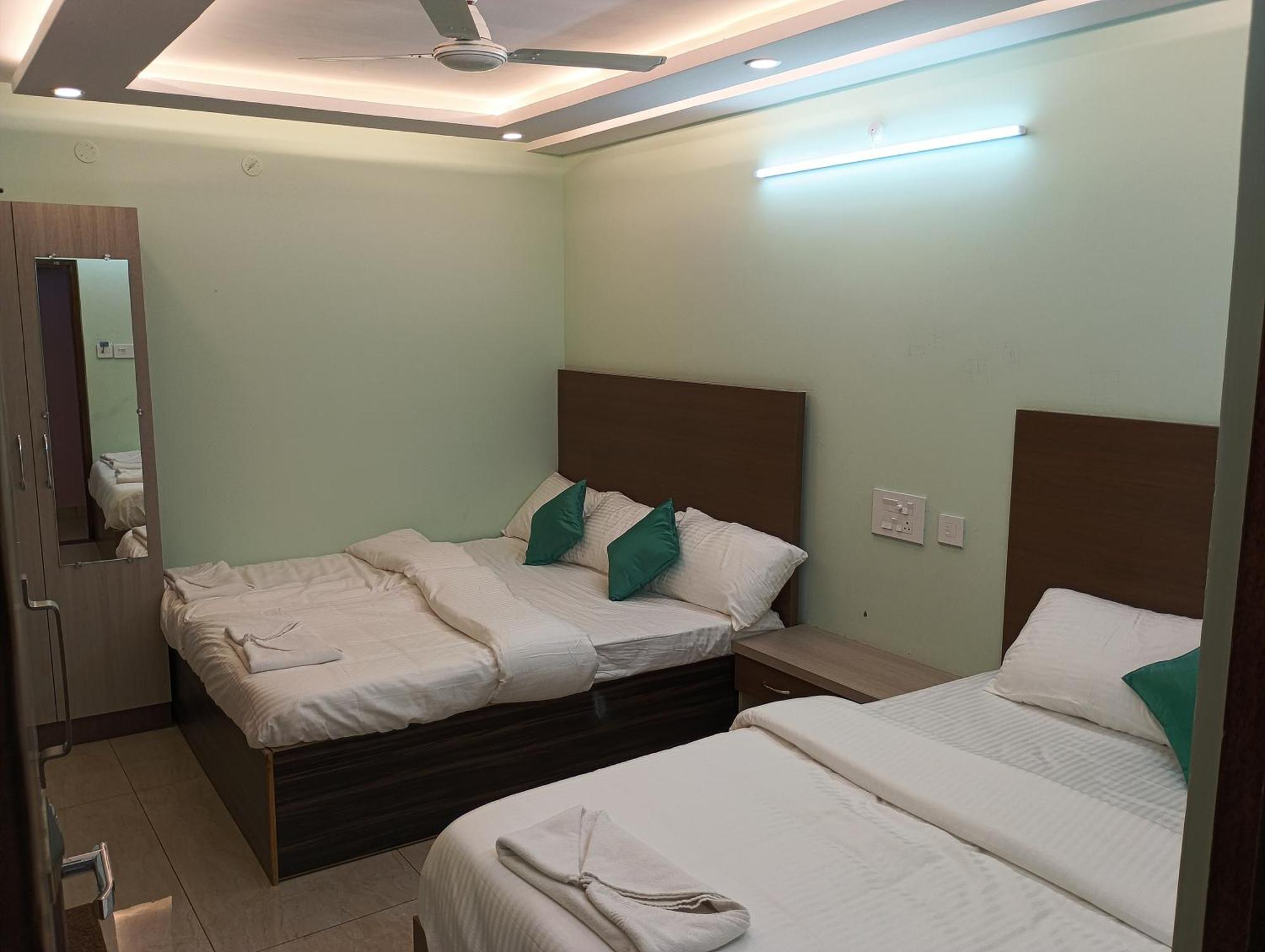 Malar Park Hotell Tiruvannāmalai Rum bild