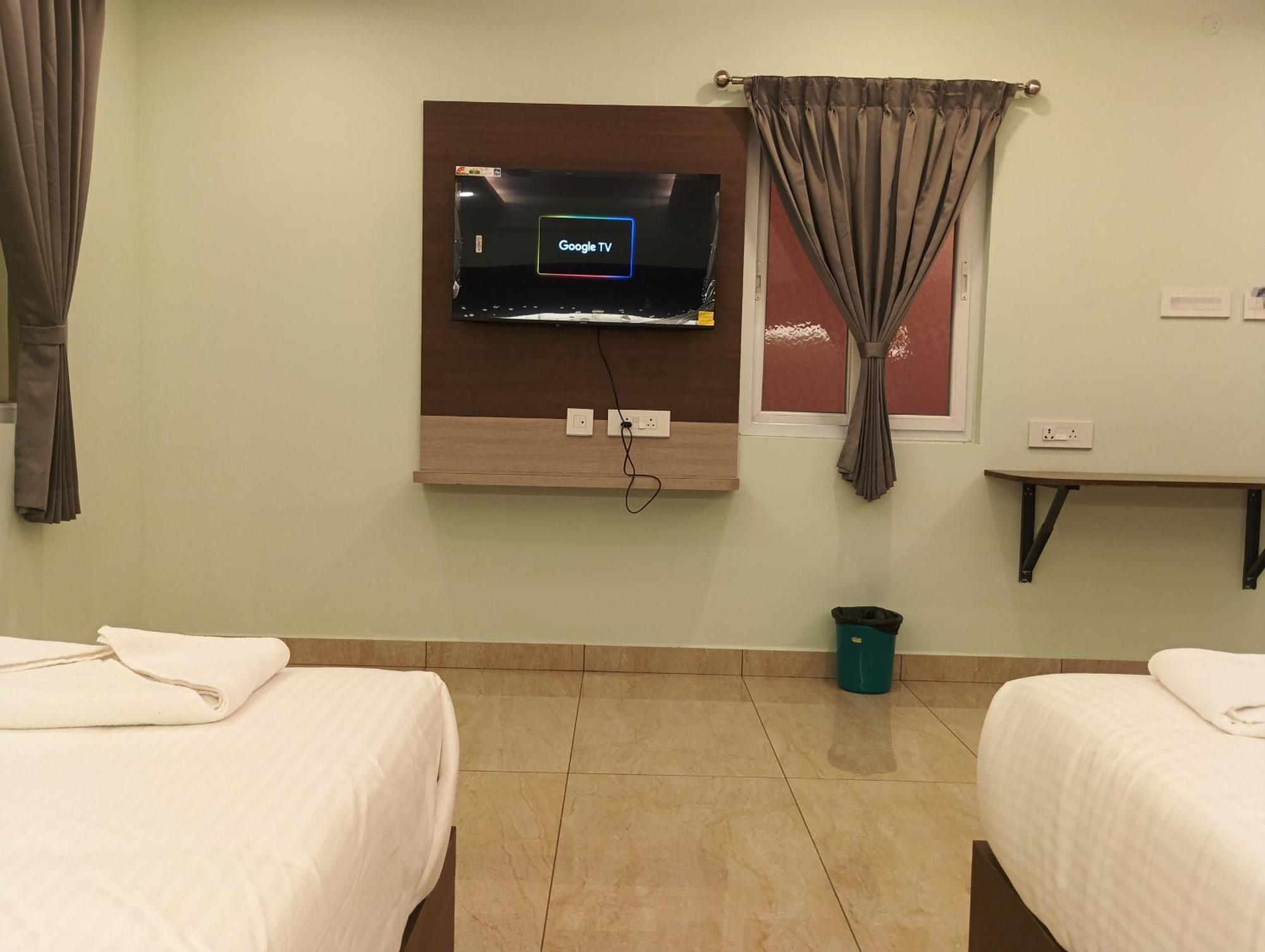 Malar Park Hotell Tiruvannāmalai Exteriör bild
