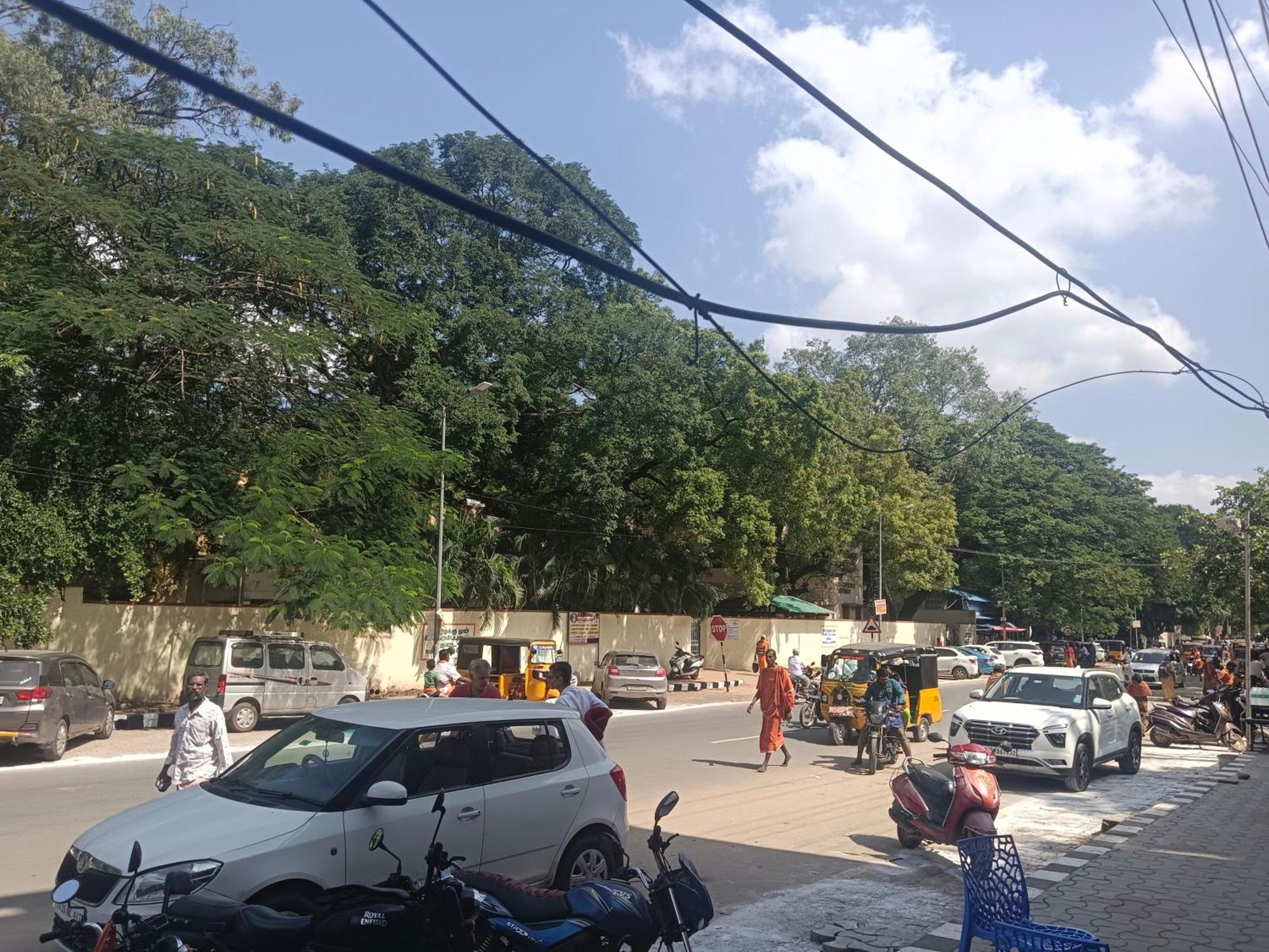 Malar Park Hotell Tiruvannāmalai Exteriör bild